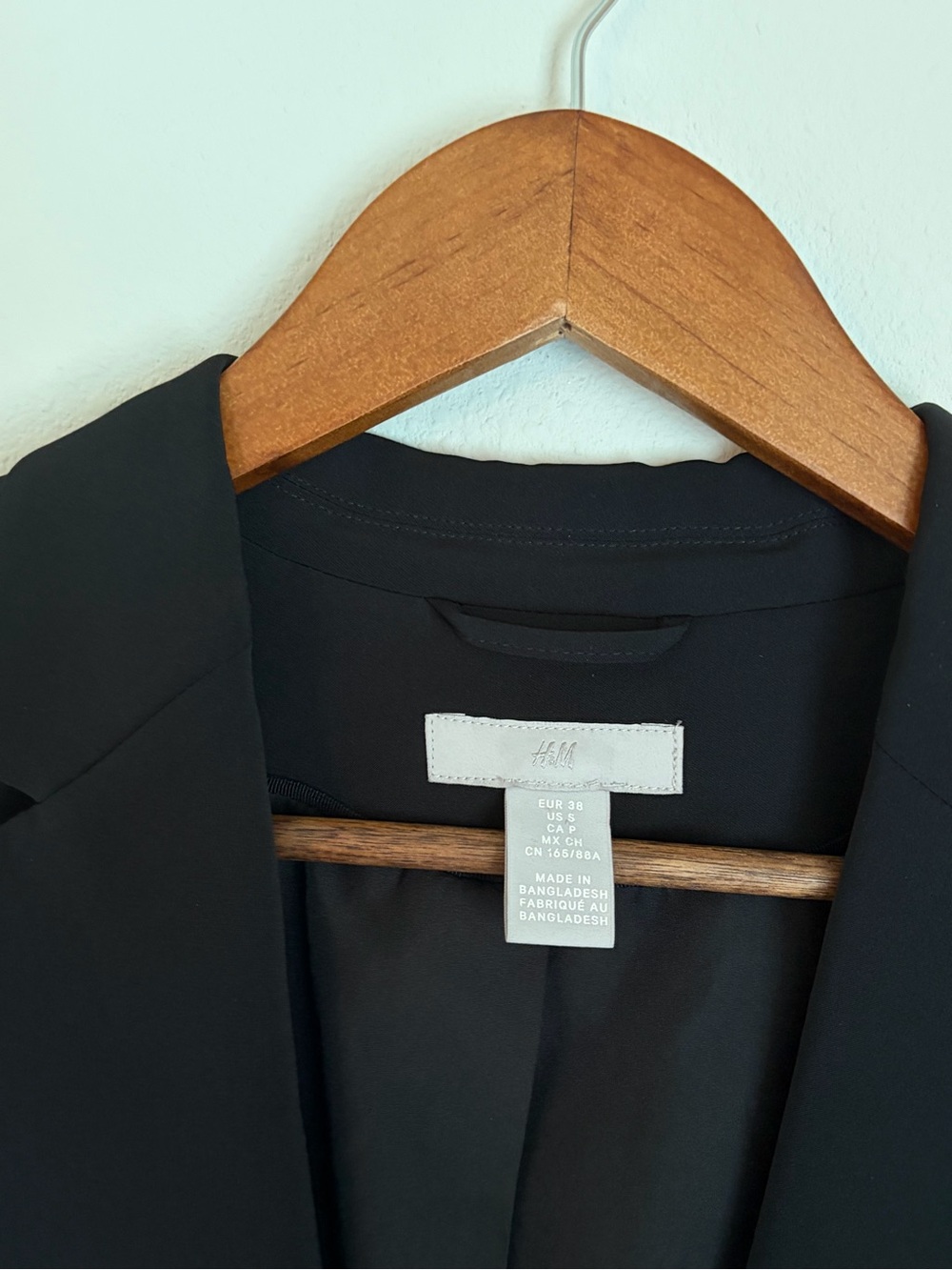 H&M Black Single-Button Women's Blazer - Picture 3 of 3